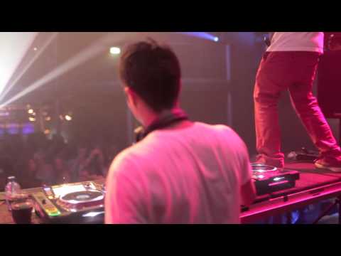 1 shot preview Moombathon with Bassjackers + Bizzey // 02.04.2011 - 3rd University of Dance at Hedon