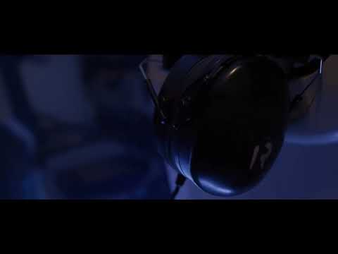 Step inside a shipping container for an immersive theatre experience that will make you question reality | CBC Arts