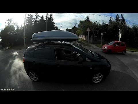 LVK-654 Nem vesz észre a stop táblánál - Doesn't see me at the stop sign