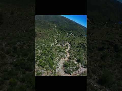 Cerro Pan de Azúcar Cosquín, vuelo fpv #cordoba #argentina #sierrasdecordoba #cba #dji #avata2 #fypシ