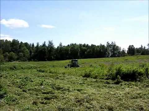 John Deere 4720 Compact Tractor Bush Hog