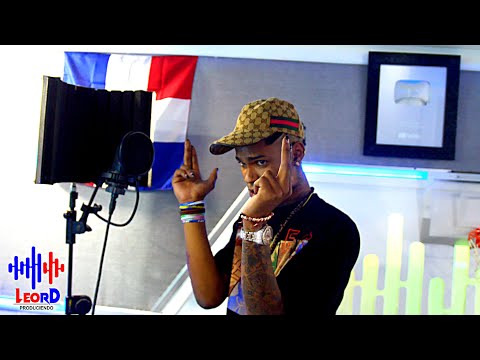 DILON BABY HACIENDO EL DEMBOW OFICIAL DE LOS DOMINICANO 🇩🇴🇩🇴🇩🇴🇩🇴 JUNTO A LEORD PRODUCIENDO 👈