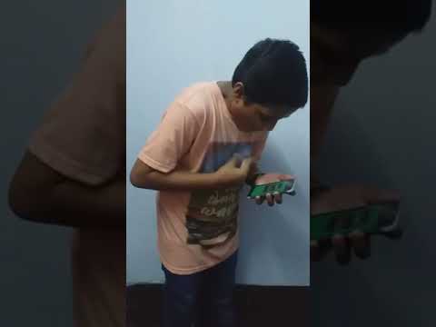 Most finger snaps in one minute