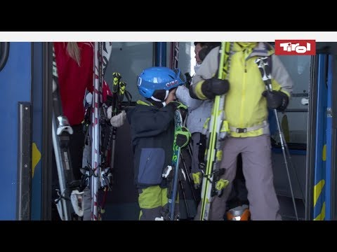 Aerial tramway with kids - top tips  |  Kid ski lift Tyrol