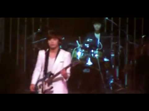 100707 CNBLUE Umbrella Rock ver 