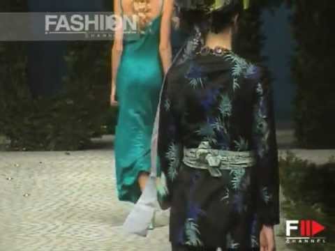 "Moschino" Spring Summer 1997 Milan 4 of 6 pret a porter woman by FashionChannel