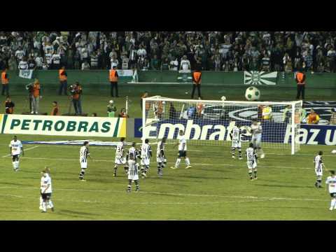 [Coritiba][HD] Coritiba x Ceara - Falta batida por Léo gago