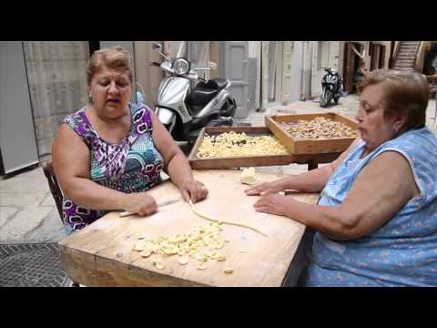 download lagu mp3 mp4 Puglia Orecchiette, download lagu Puglia Orecchiette gratis, unduh video klip Puglia Orecchiette