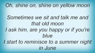 Engelbert Humperdinck - Yellow Moon Lyrics