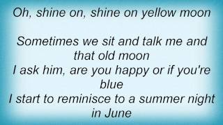 Engelbert Humperdinck - Yellow Moon Lyrics