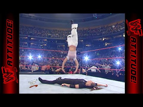 Hardy Boyz & Lita vs. Two Man Power Trip | RAW IS WAR (2001)