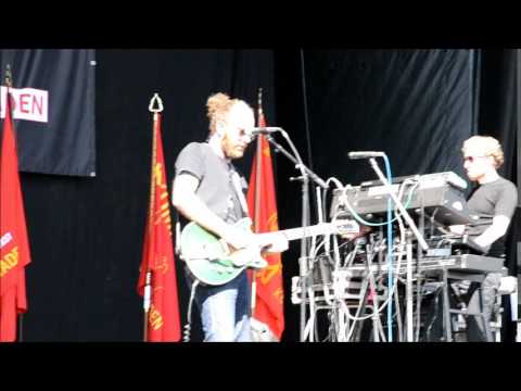 Mikael Simpson - Fælledparken - 2014-05-01 - Morgenlys