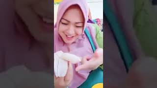 Download lagu mati atau hilang perasaanmu #shorts mp3 Download lagu mati atau hilang perasaanmu #shorts mp3