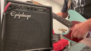 Video thumbnail for Epiphone EP-800 Solid State Guitar Amp 8” Speaker 3 Band EQ / Distortion / Headphone Jack Korea by johnnyangel69