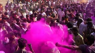 Indiens et Népalais célèbrent Holi, la fête des couleurs du printemps hindou | AFP