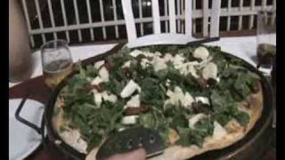 preview picture of video 'Pizza de rucula da Marilda em Ribeirao Claro-Pr'