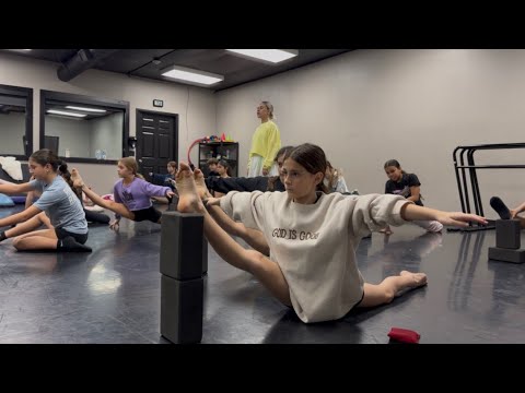 Stretching & Strengthening | JDI Dance Company