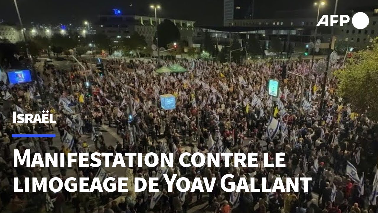 A Jérusalem,  le limogeage du ministre de la Défense dénoncé dans la rue | AFP Images