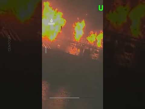 US bombs five Iranian oil tankers after its navy is attacked | AJ #shorts