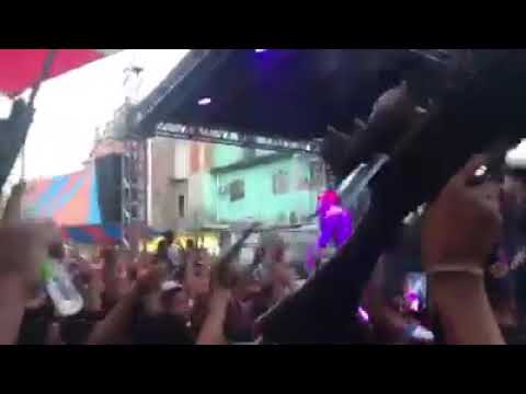 Traficantes armados no baile do Mandela rj