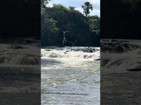 Cachoeira do rio corrente em Itarumã Goiás