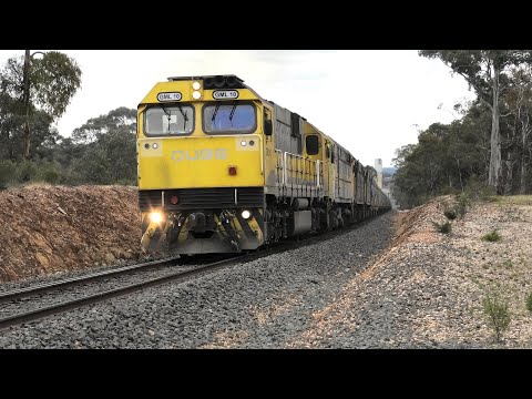 GML10-44202-8037-8044 on 7764V ex Birchip to Appleton Dock at Dunolly.   04-10-20.   13.40.57.