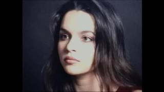 NORAH JONES - TURN ME ON