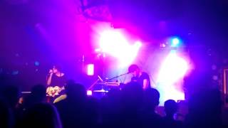 I Just Want the Truth, Baby - Born Cages