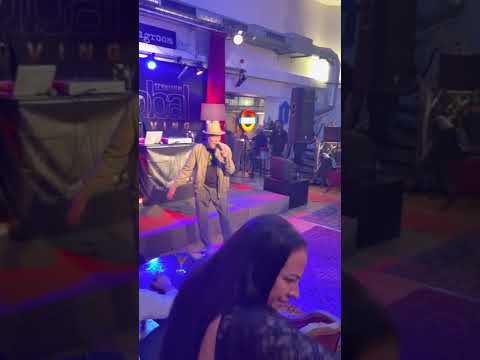 Governor Andy & Papa Dee på Global Living