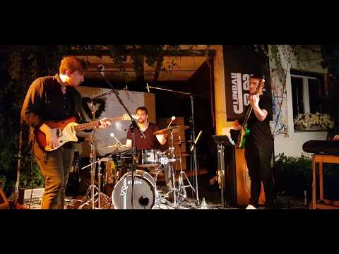 Steve Cathedral Group - Weingut Deufel Lindau - 19.07.2019 - The Book Of Love (Peter Gabriel) - LIVE