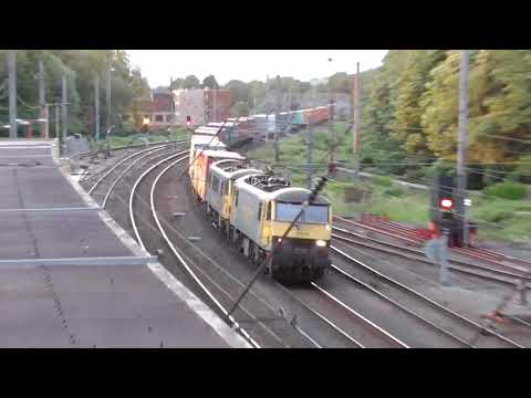 90049/90046 4m11 Coatbridge - Crewe liner, 10th June 2021