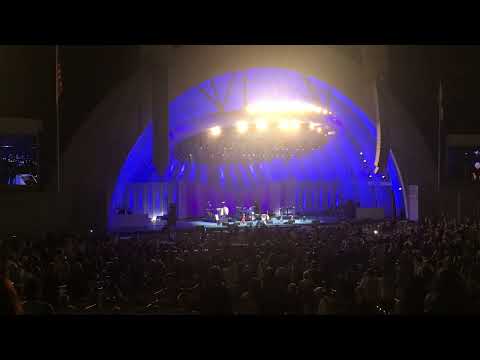 Impresionante voz: Nicolas Reyes de Gypsy Kings cantando 'A mi manera' a capela en Hollywood Bowl.