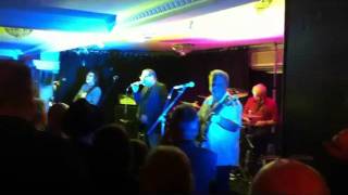 Lee Brilleaux Memorial 2011 - The Practice - Dr Feelgood&#39;s She&#39;s A Wind-Up