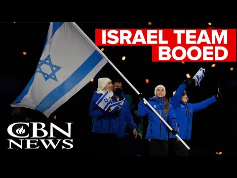 Israel Olympic Team Booed on World Stage