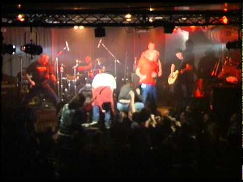 Bloody Riot-Io odio i frikkettoni Live @ INIT Roma 03/12/2010-Riprese di Matteo Zelli