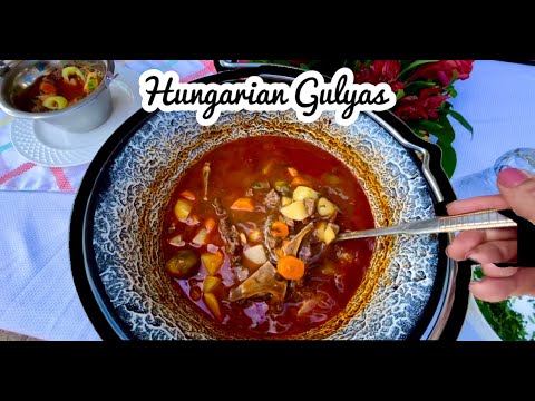 Hungarian Gulyas Soup - Gulyas leves