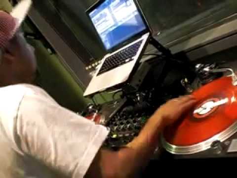 djKCONN - DJ CRAZE Live on 933FLZ