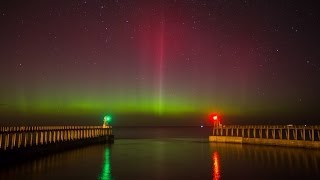 Aurora Timelapse - Northern Lights over Robin Hood&#39;s Bay and Whitby Harbour