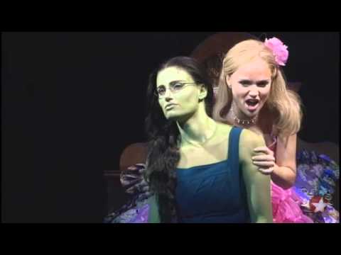 Show Clip - Wicked - "Popular" - Original Cast