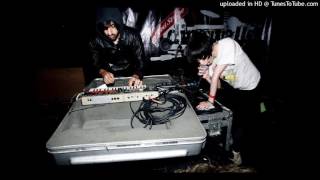 Magic Spells (Acoustic) // Crystal Castles (Live at Maida Vale 2007)