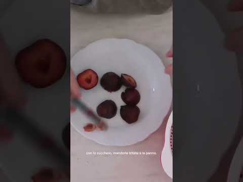 TORTA DI PRUGNE CON CREMA DI MANDORLE