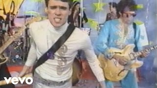 Paseando Por Temperley Lyrics English Translation