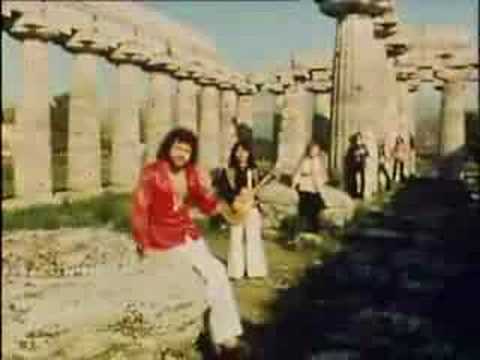 download lagu mp3 mp4 Una Paloma Blanca I M Just A Bird In The Sky, download lagu Una Paloma Blanca I M Just A Bird In The Sky gratis, unduh video klip Una Paloma Blanca I M Just A Bird In The Sky