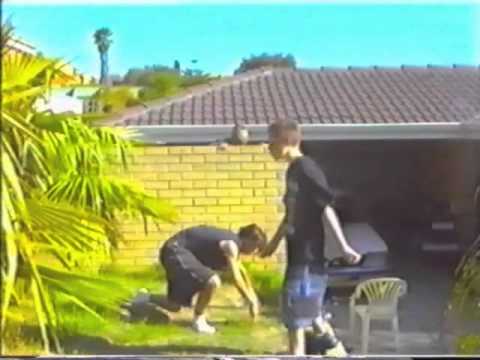 xCw Warzone Sept' 2002 - Non title - Aston Crude (Tazer) Vs Nik Arial