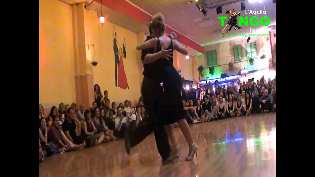 Carlitos Espinoza y Noelia Hurtado - Vals 4/4 - International L'Aquila Tango Festival 2013