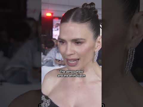 Hayley Atwell witnesses the mission in full with fans in Tokyo!