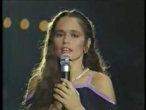 Fool Me Again -- Nicolette Larson.avi