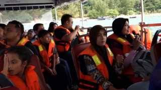 preview picture of video 'Langkawi Duck Tours in the Andaman Sea'