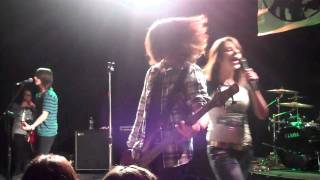 Fake Girls - Meadowland live