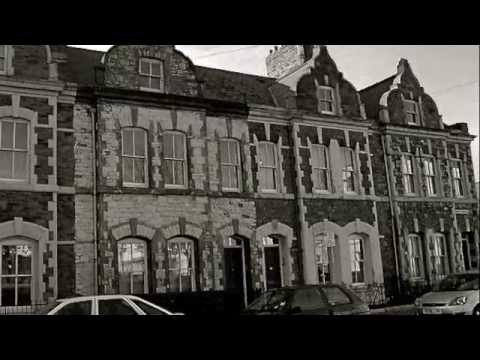 Dame Shirley Bassey - The Girl From Tiger Bay